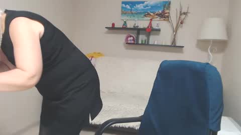 Leila Kinky online show from 12.05.24