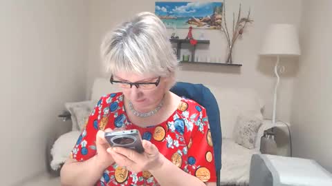 Leila Kinky online show from 02.13.25