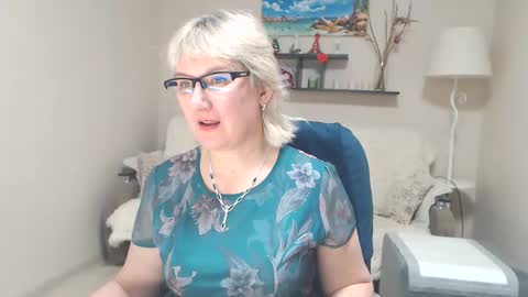 Leila Kinky online show from 02.23.25