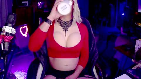 Lemon Stealing Whore online show from 02.22.25