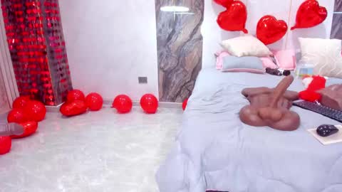 Snapshot of lenathompson chatting on 02.21.25 Lenathompson online show from 02.21.25