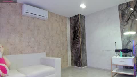 Snapshot of lenathompson chatting on 11.27.25 Lenathompson online show from 11.27.25