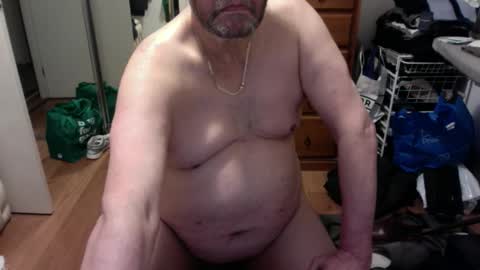 Snapshot of lennyfife chatting on 10.14.25 Pussylicker online show from 10.14.25