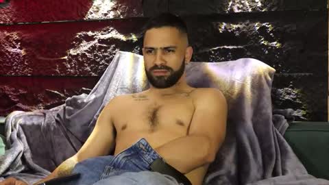 Leo  Diaz online show from 10.27.25