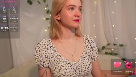 Snapshot of leo_lulu chatting on 02.02.25 Ashly online show from 02.02.25