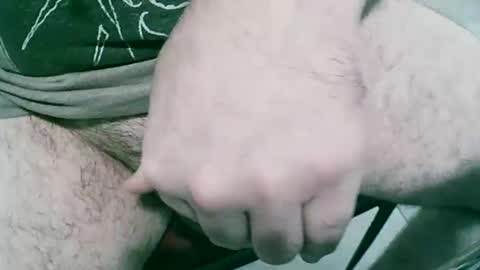 Snapshot of leon_pgorda chatting on 10.27.25 leon_pgorda online show from 10.27.25