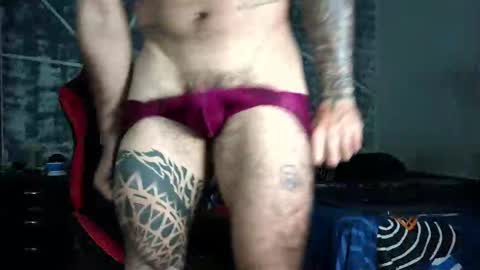 Snapshot of leonidas_k18 chatting on 10.10.25 ANDRES online show from 10.10.25