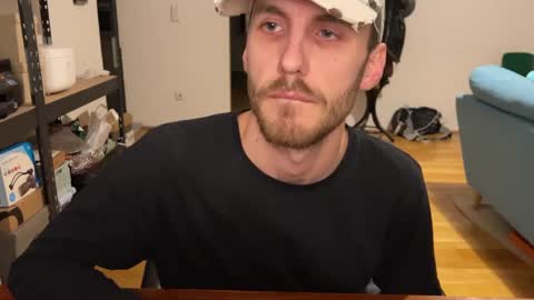 Snapshot of leonvampire chatting on 12.16.24 Leon online show from 12.16.24