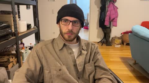 Snapshot of leonvampire chatting on 01.27.25 Leon online show from 01.27.25