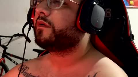 Snapshot of leosalvaje chatting on 11.16.25 Leo Salvaje online show from 11.16.25