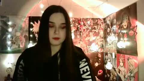 Snapshot of leraaa72 chatting on 12.16.24 little secret online show from 12.16.24
