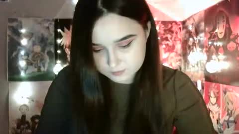 Snapshot of leraaa72 chatting on 12.20.24 little secret online show from 12.20.24