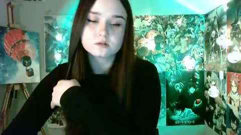 Snapshot of leraaa72 chatting on 01.10.25 little secret online show from 01.10.25