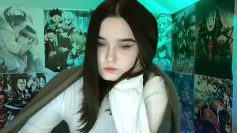 Snapshot of leraaa72 chatting on 02.19.25 little secret online show from 02.19.25