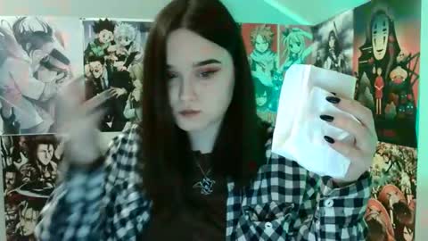 Snapshot of leraaa72 chatting on 02.24.25 little secret online show from 02.24.25