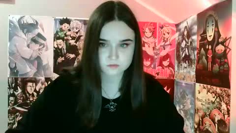 Snapshot of leraaa72 chatting on 03.10.25 little secret online show from 03.10.25