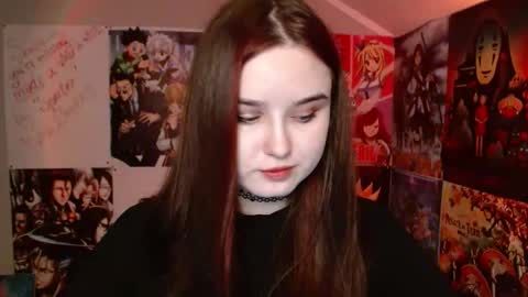 Snapshot of leraaa72 chatting on 09.11.25 little secret online show from 09.11.25