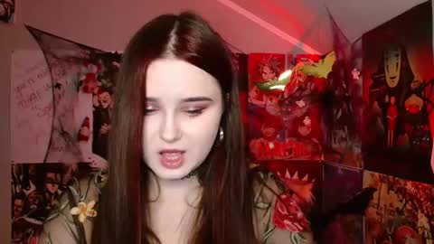 Snapshot of leraaa72 chatting on 10.03.25 little secret online show from 10.03.25