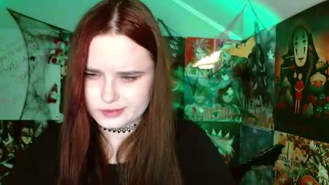 Snapshot of leraaa72 chatting on 10.11.25 little secret online show from 10.11.25