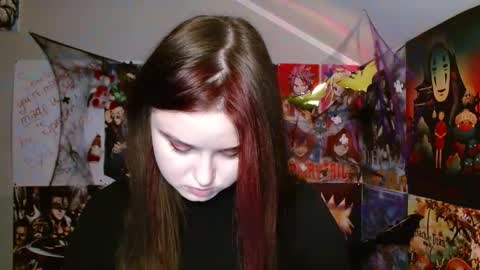 Snapshot of leraaa72 chatting on 10.13.25 little secret online show from 10.13.25