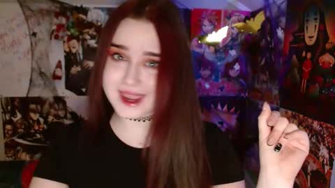 Snapshot of leraaa72 chatting on 10.17.25 little secret online show from 10.17.25