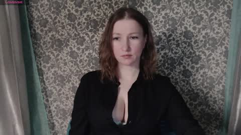 Snapshot of lesanamagic chatting on 12.24.24 LesanaMagic online show from 12.24.24