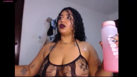 Snapshot of leslycarsson chatting on 09.23.25 lesly online show from 09.23.25