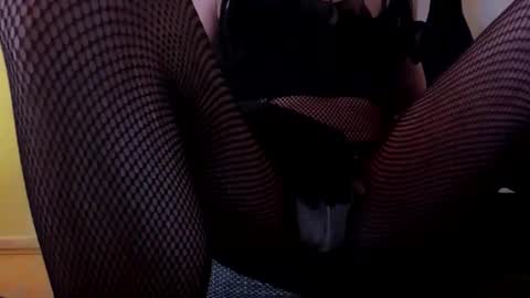 Snapshot of lessbibixxx69 chatting on 10.23.25 Bibixxx69 Nymphe online show from 10.23.25