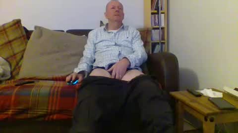 Snapshot of letmestrip chatting on 12.11.24 paul online show from 12.11.24