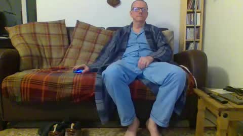 Snapshot of letmestrip chatting on 01.22.25 paul online show from 01.22.25