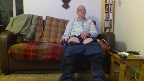 Snapshot of letmestrip chatting on 01.24.25 paul online show from 01.24.25