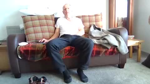 Snapshot of letmestrip chatting on 11.16.25 paul online show from 11.16.25