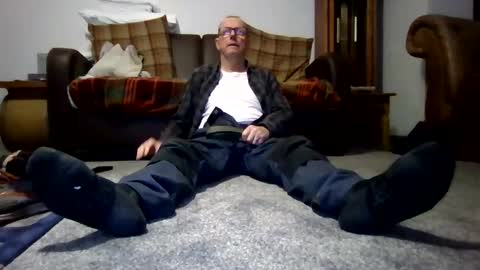 Snapshot of letmestrip chatting on 11.17.25 paul online show from 11.17.25