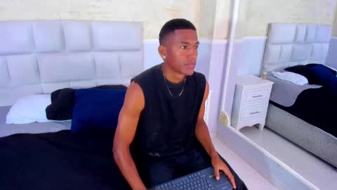 Lexi  Derek online show from 09.30.25