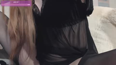 Snapshot of lexie_r chatting on 02.28.25 Lexie  online show from 02.28.25