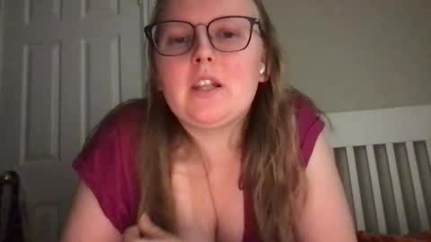 Snapshot of lexielilacs chatting on 01.09.25 lexie online show from 01.09.25