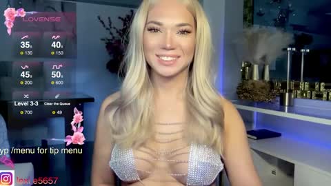 Snapshot of lexiesmith_ chatting on 01.21.25 lexiesmith_ online show from 01.21.25