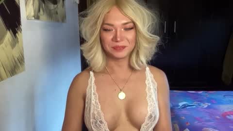 Snapshot of lexiesmith_ chatting on 10.01.25 lexiesmith_ online show from 10.01.25