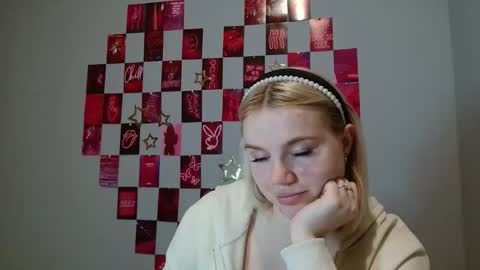 Leyla online show from 11.10.25