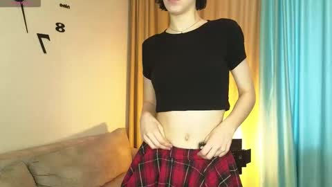 Snapshot of leylalyela chatting on 11.25.25 Jeny online show from 11.25.25