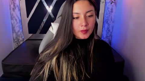 Snapshot of lia_14_ chatting on 01.17.25 Lia online show from 01.17.25