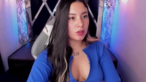 Snapshot of lia_14_ chatting on 01.24.25 Lia online show from 01.24.25