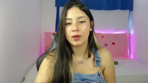 Snapshot of lia_14_ chatting on 02.23.25 Lia online show from 02.23.25