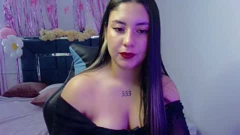 Snapshot of lia_14_ chatting on 09.10.25 Lia online show from 09.10.25