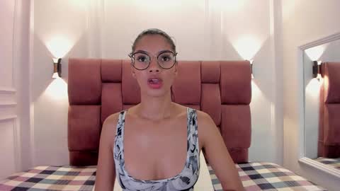 Snapshot of lia_girl2 chatting on 01.30.25 Lia online show from 01.30.25