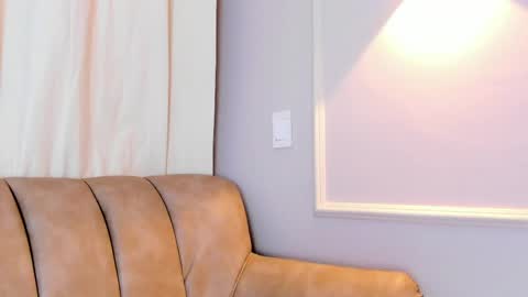 Snapshot of lia_walton__ chatting on 03.06.25 liz walton online show from 03.06.25