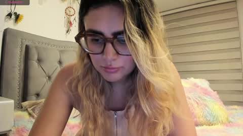 Snapshot of liahkimi chatting on 02.25.25 Lia online show from 02.25.25
