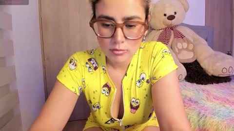 Snapshot of liahkimi chatting on 10.07.25 Lia online show from 10.07.25