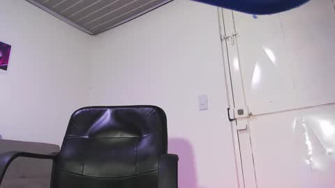 Snapshot of liam_borges chatting on 02.19.25 liam_borges online show from 02.19.25
