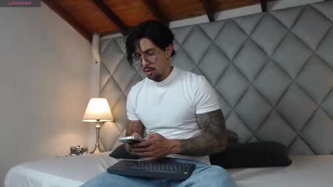 Liam Espinoza online show from 10.19.25
